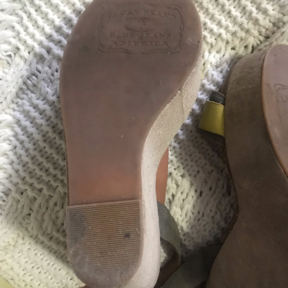 Lucky Brand Wedge Sandals - Picture 6 of 8